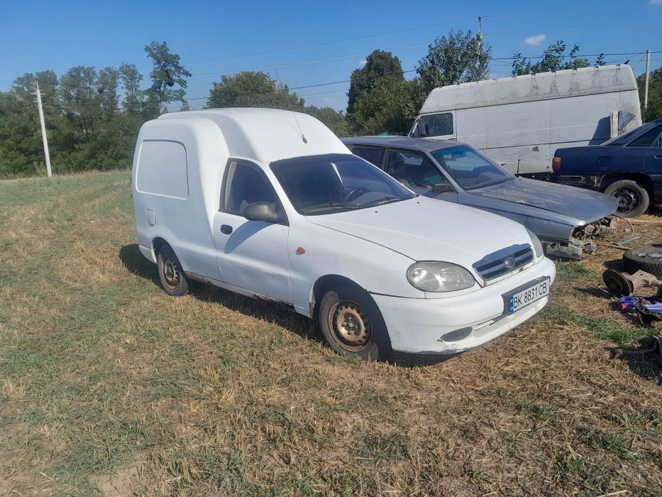 Lanos Cargo 1.5 Газ бензин 2011