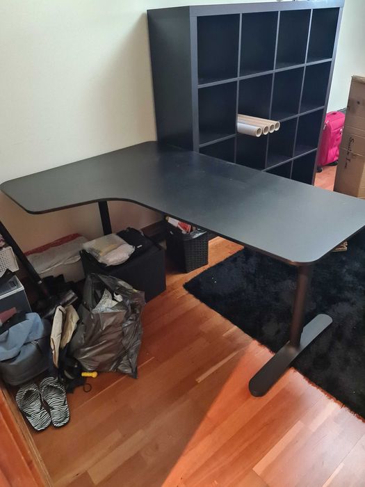 Vendo Secretária Escritório Preto/Castanho como nova