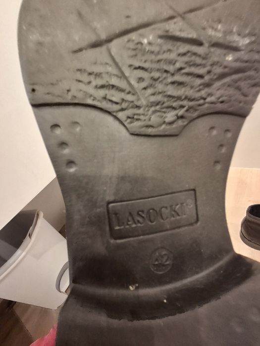 Buty skórzane Lasocki 42