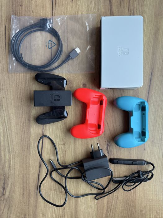 Nintendo Switch Oled Białe 64GB + Pokemon Legends ZA