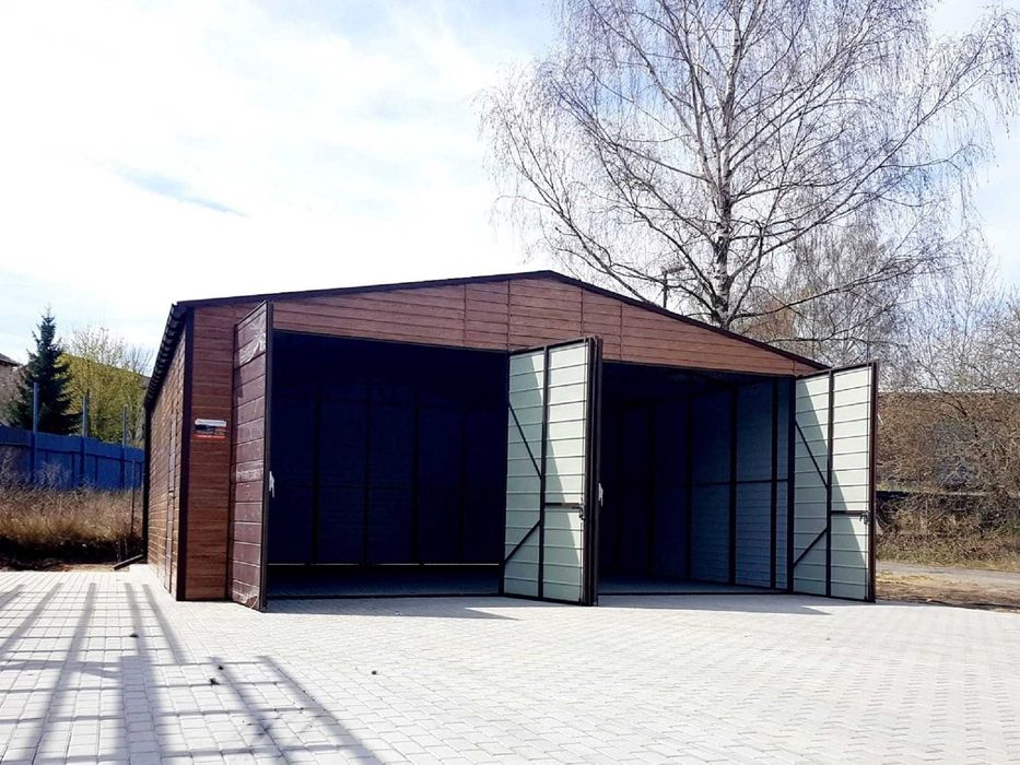 Blaszana montowana hala 8×9m- złoty dąb