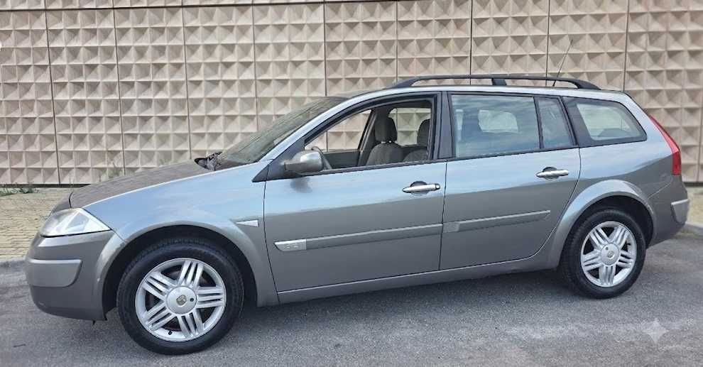 2004 Renault megane ii — photo 3