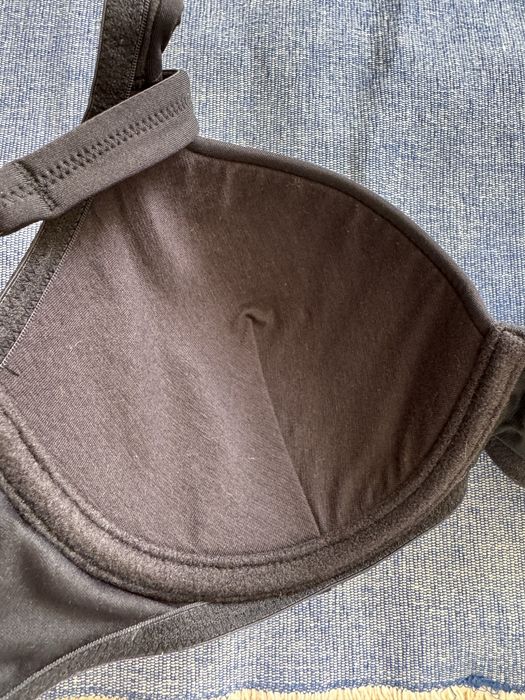 Бюстгальтер Wonderbra чорний і бежевий