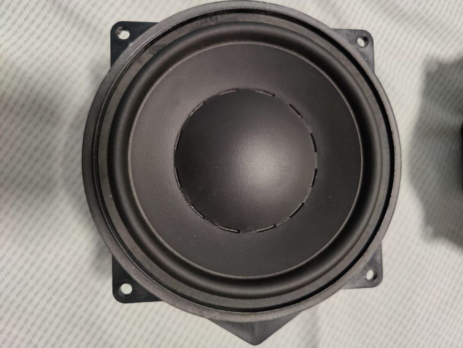 НАЛИЧИЕ.Phaeton VW Dynaudio комплекты динамиков и усилители