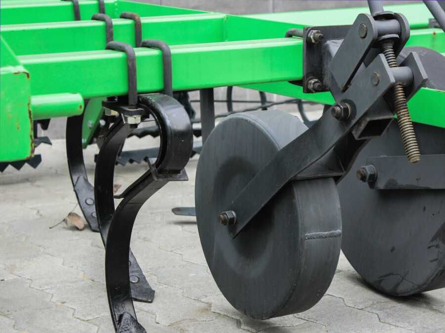 ЗАОЩАДЖУЙТЕ КОШТИ Універсальний пружиний культиватор 1,8 м