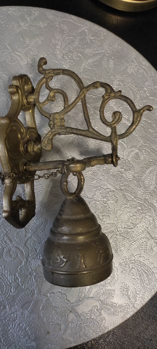 Stary dzwonek do drzwi, na ganek itd