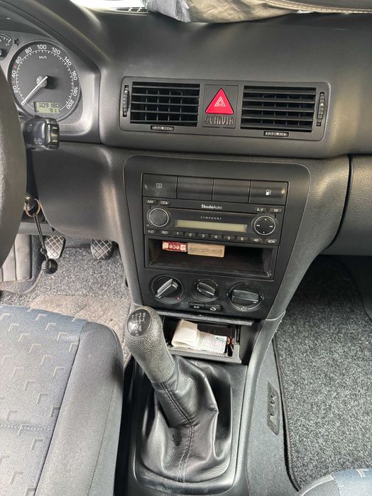 Skoda Octavia break - 1.4 gasolina,