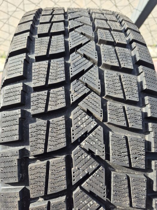 Продаж зимової резини 225/65/16С, 235/65/16С з НДС та по перерахунку