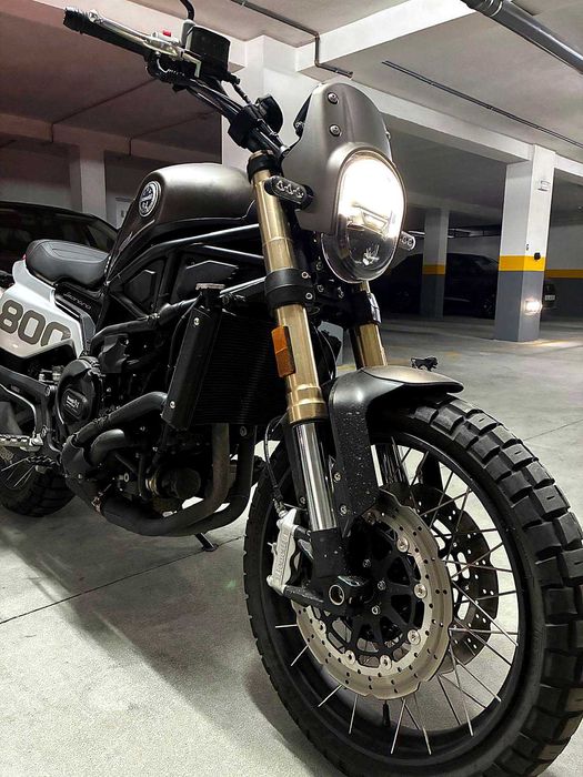 Benelli Leoncino 800 Trail Scrambler