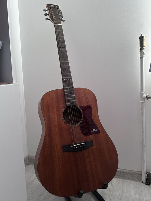gitara ze stojakiem