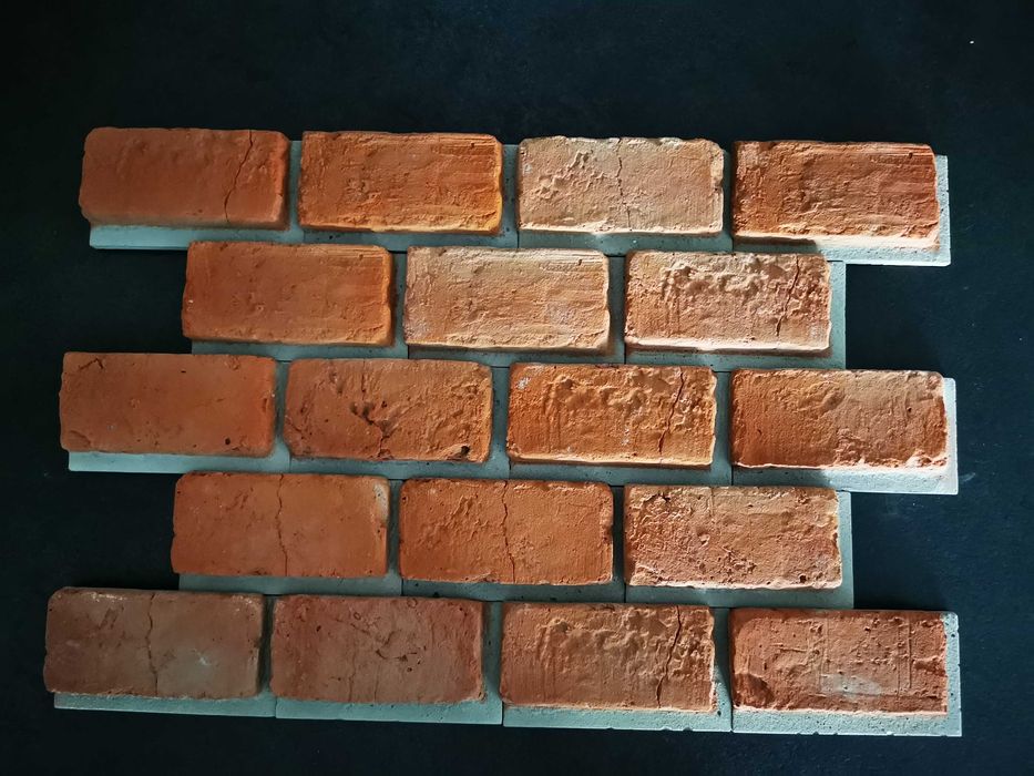 Płytka - cegła dekoracyjna z fugą na pow. 1,3m²