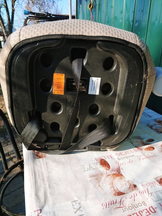 Продам автокрісло