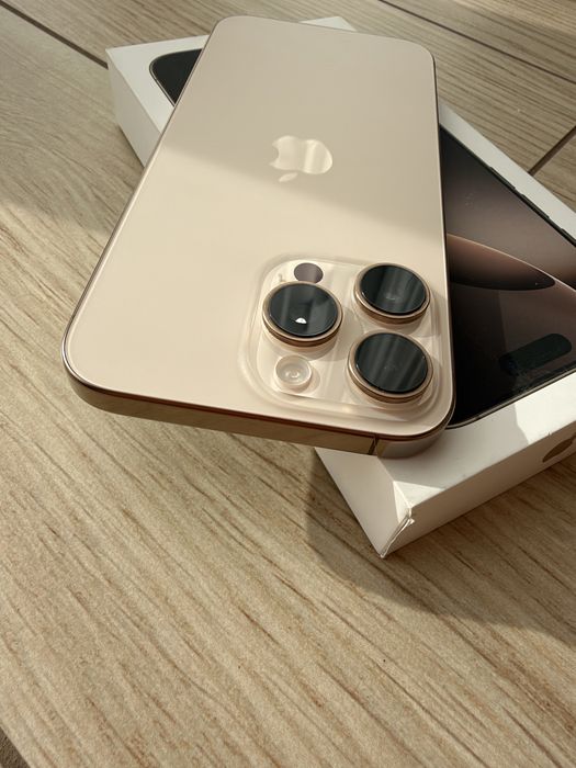 Продам iPhone 16 Pro Max 256 Neverlock Desert Titanium