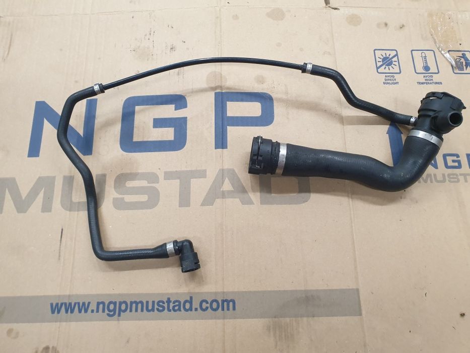 Bmw n54 n55 przewód chłodnicy górny 335i 135i e90 e91 e92 e93 e82 e88