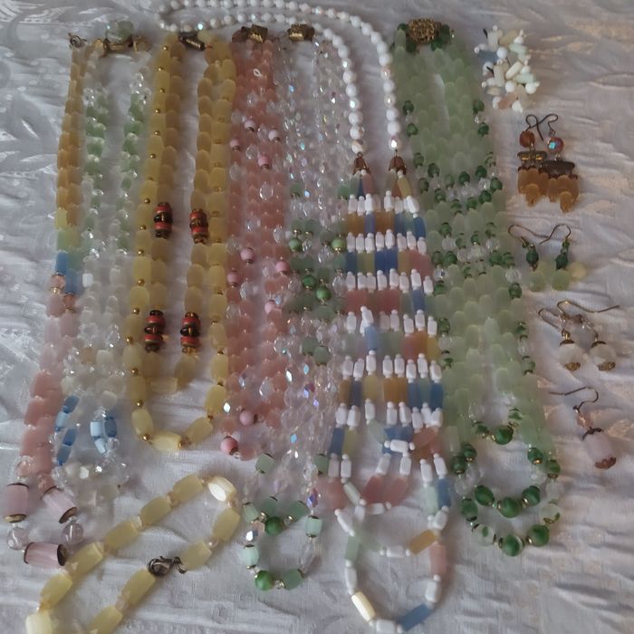 Винтажные сатиновые бусы