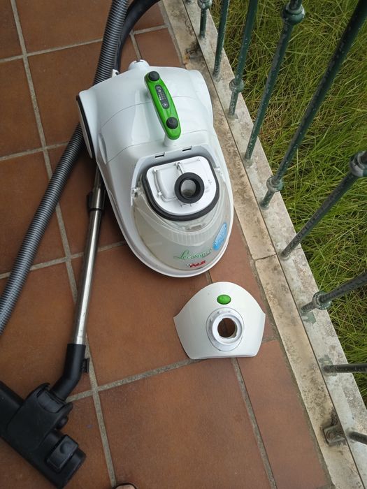 Aspirador Polti sólidos e liquidos