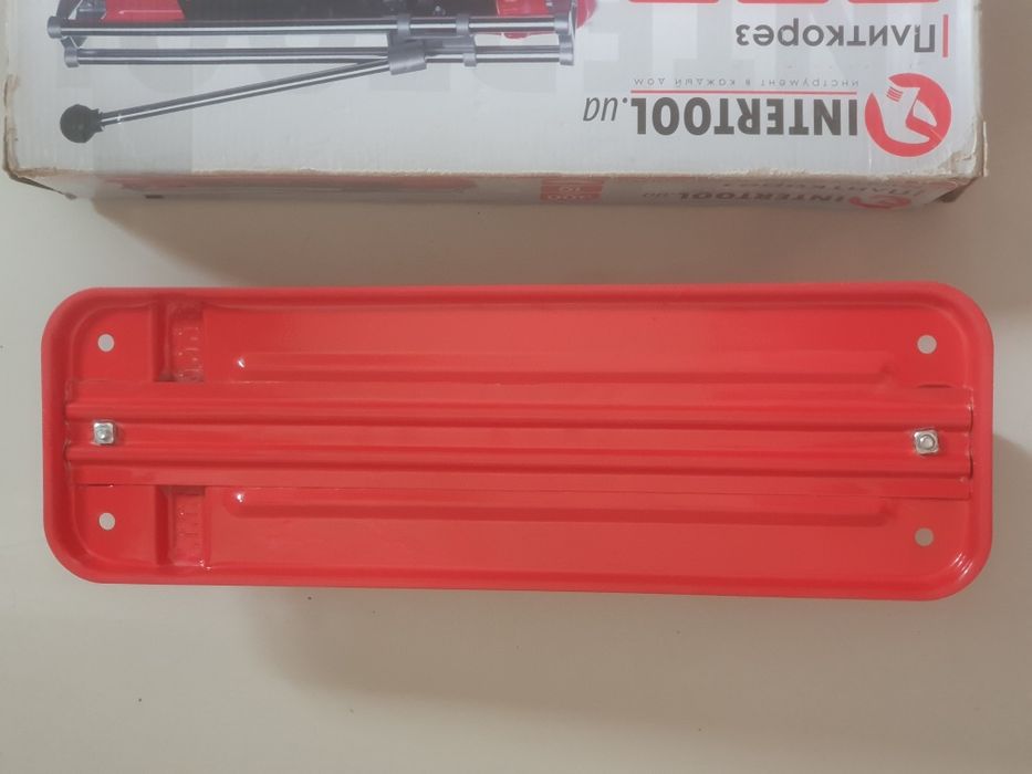 Плиткорез, різка плитки Intertool