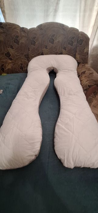 ортопедическую подушку для беременных и кормящих мам (форма U)