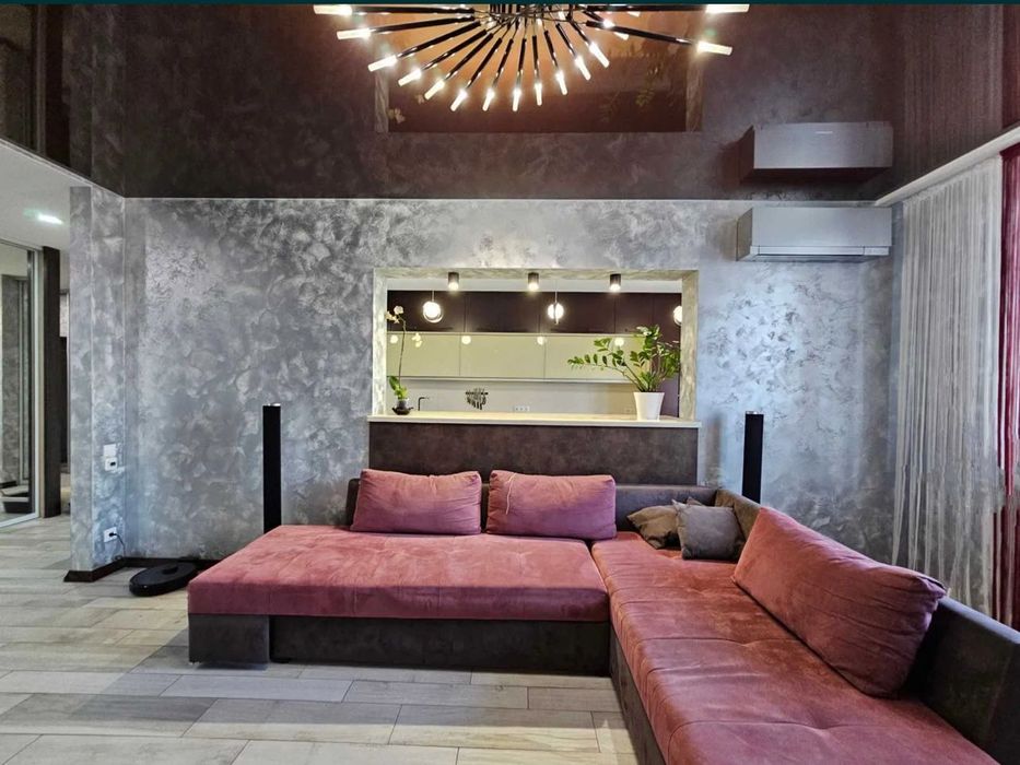 Продаж 3к.квартири з якісним, дорогим ремонтом! Київ.