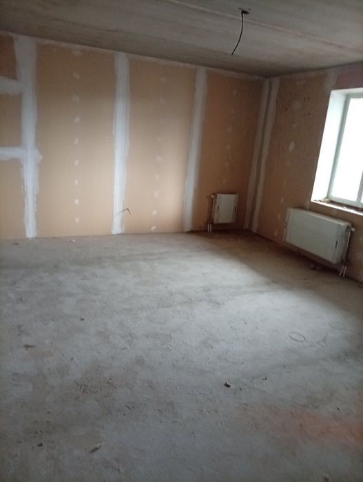 Продам двокімнатну квартиру в новобудові на Лушпи
