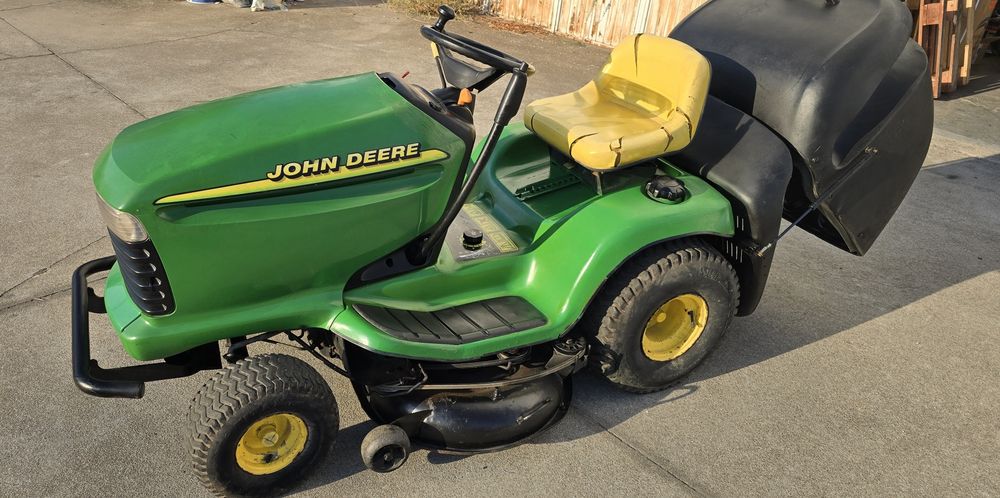 Trator Corta Relva John Deere LTR155  C/15Hp , Hidrostático