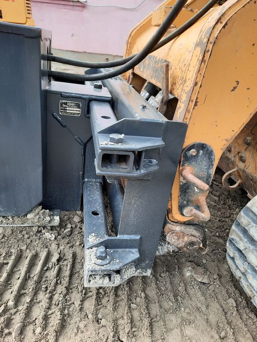 Траншеєкопач бара на bobcat, cat, jcb