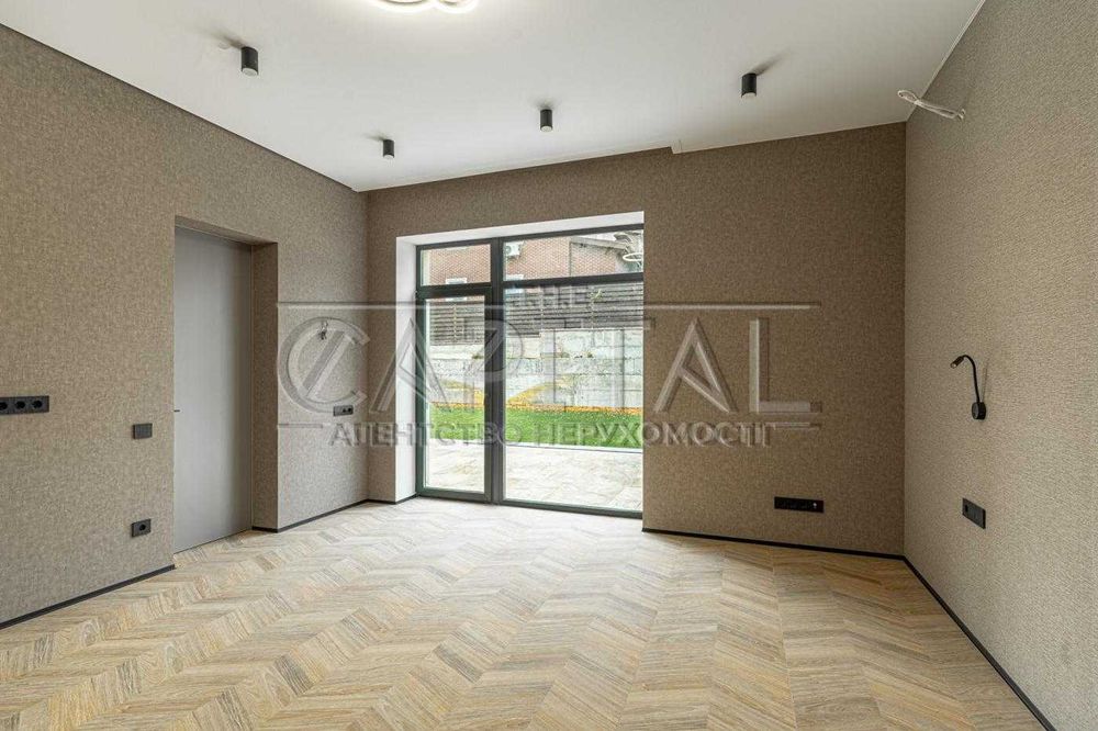 Продаж будинку в закритому котеджному містечку, Лісники.