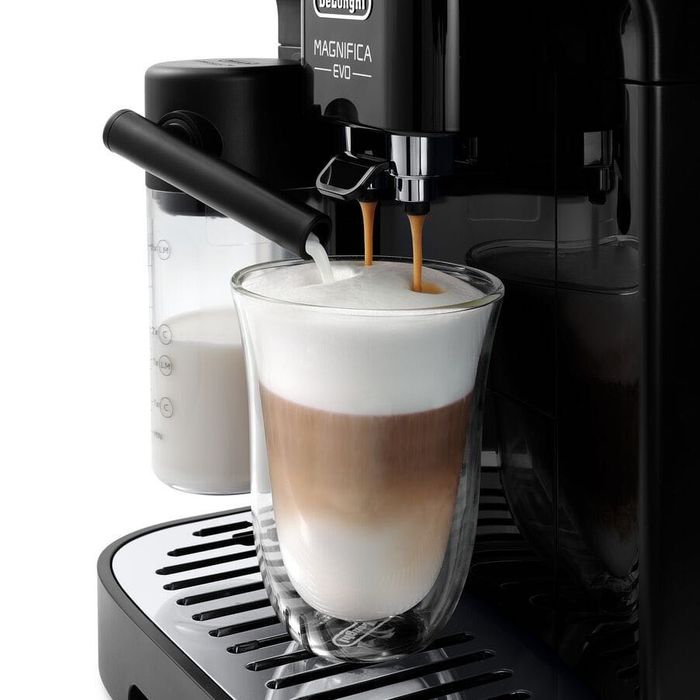 Ekspres do kawy DeLonghi Magnifica Evo