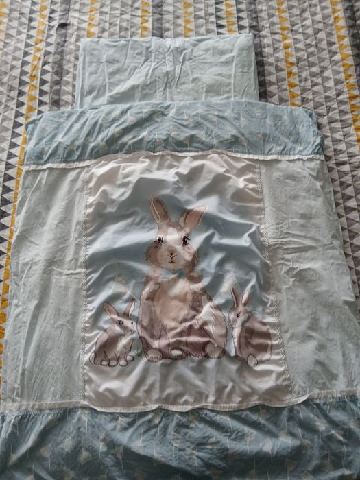 Постіль у ліжечко ковдра, подушка, непромокаюча пелюшка