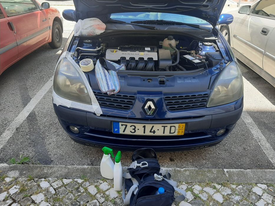 Polimento e restauro de faróis auto