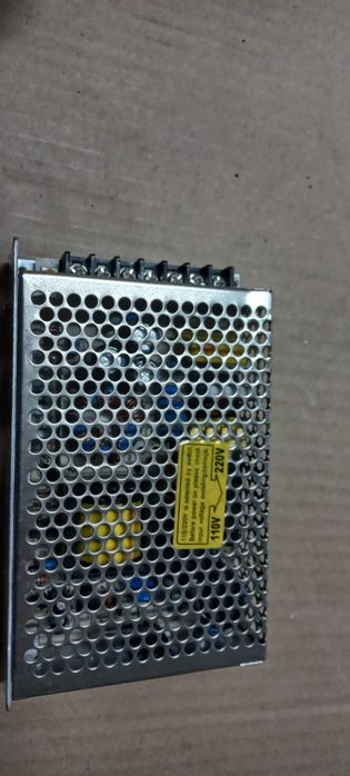 Fonte de alimentação AC/DC