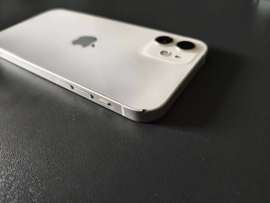 iPhone12 64GB ホワイト 訳あり iPhone12 64GB ホワイト 訳あり Apple