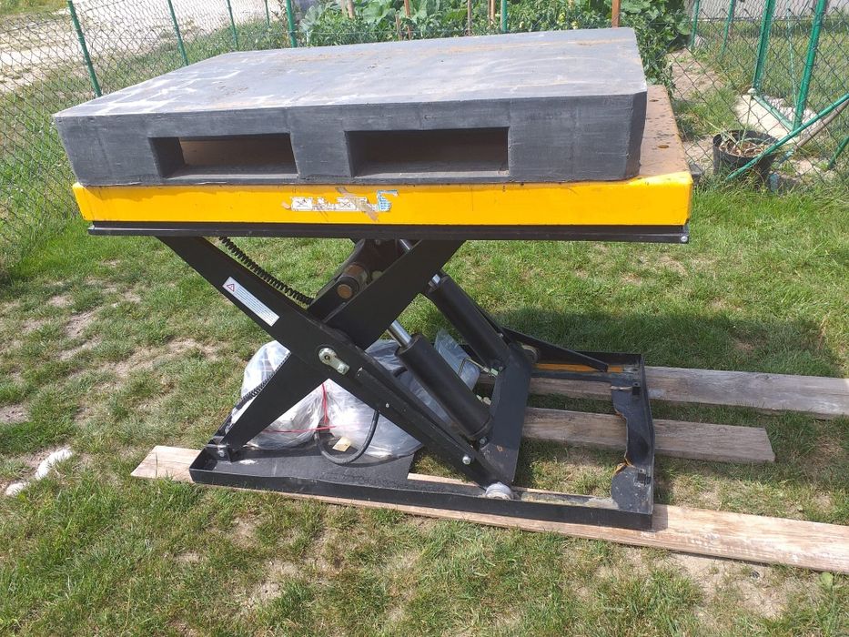 Stół hydrauliczny, stół warsztatowy