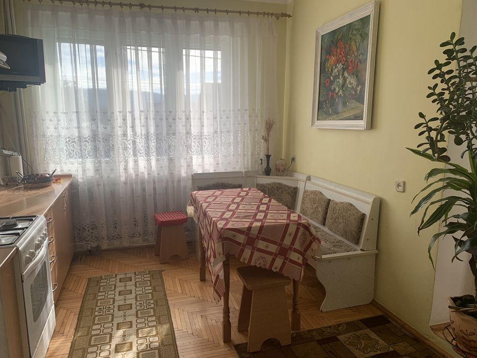 Продаж будинку, придатного для проживаня декількох сімей