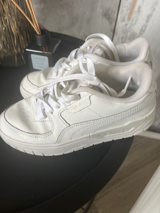 Продам кросівки оригінал puma  дівчинка