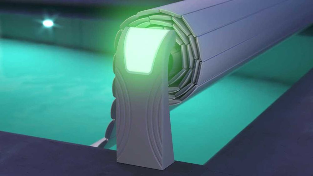 Cobertura segurança piscina modelo open aero laminas azuis 4x8m