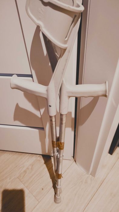 kule rehabilitacyjne łokciowe  ortopedyczne regulacja 2 szt