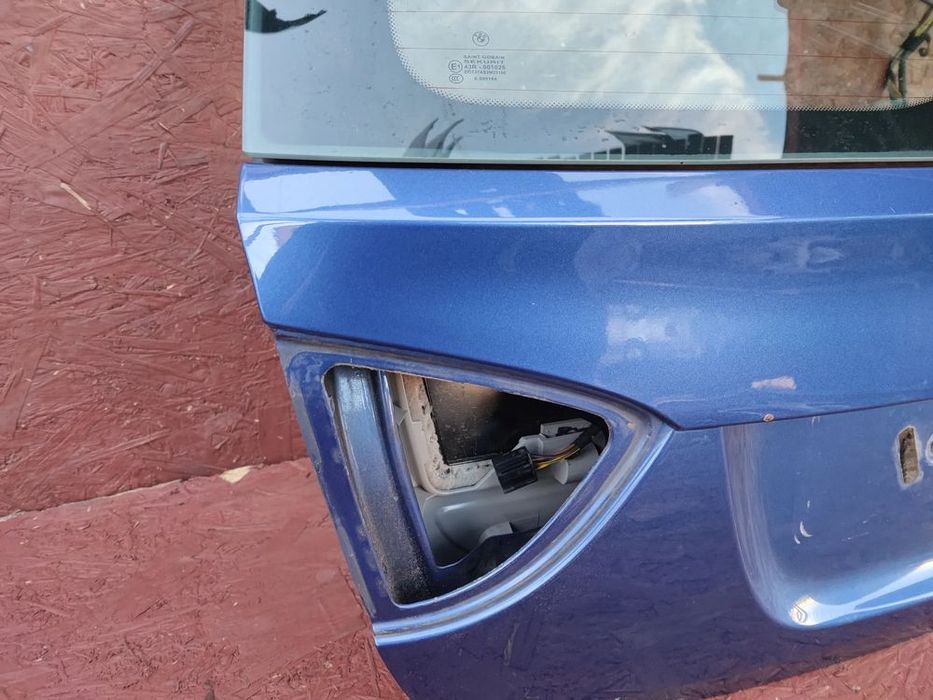 bmw e91 oryginalna kompletna klapa bagażnika tył w kolorze   w kol.