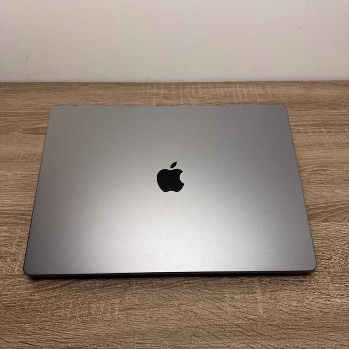 Macbook Pro 16" 2021 M1 Pro / 16Gb DDR5 / SSD 512Gb акб:89% (M1256)