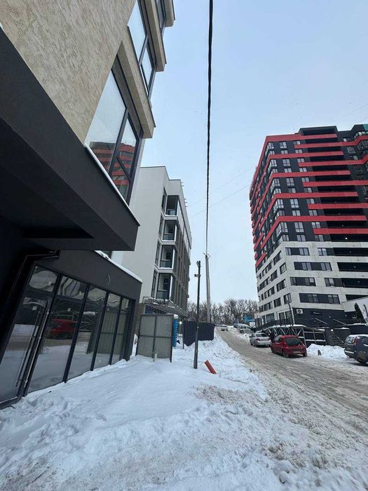 ЦЕНТР 60м2 Здам ФАСАДНЕ приміщення з Панорамою, Парковкою біля АТБ