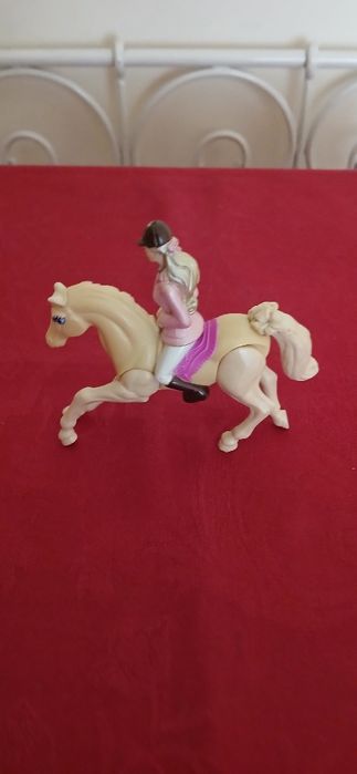 Barbie com cavalo, Burger King de 2002