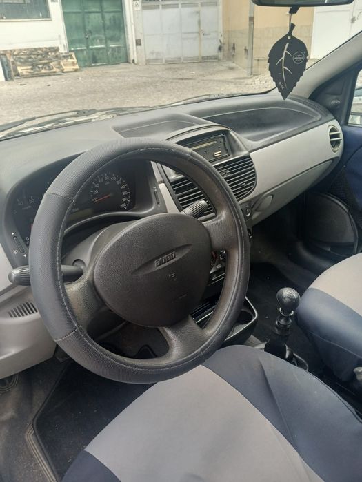 Fiat punto.a gasolina