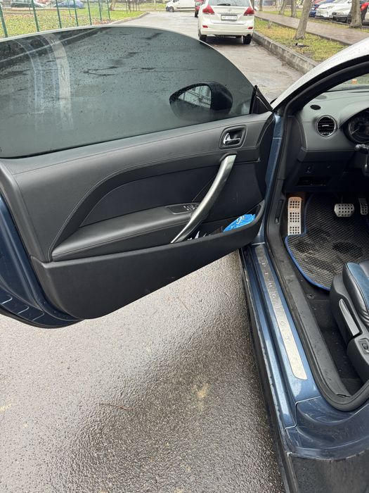 Peugeot RCZ 2011рік 1.6 бензин