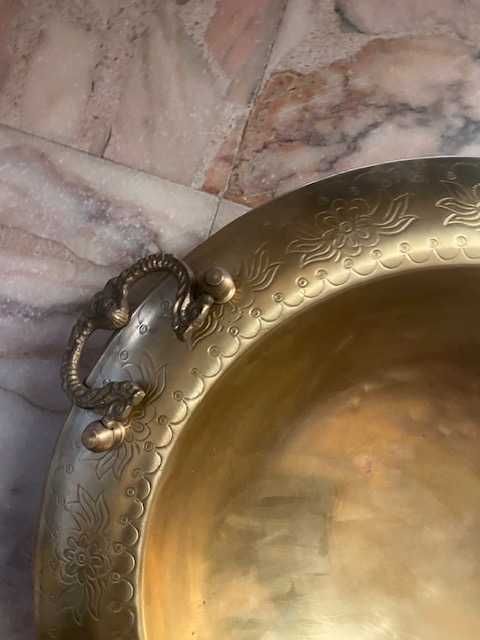 Braseira antiga  dourada