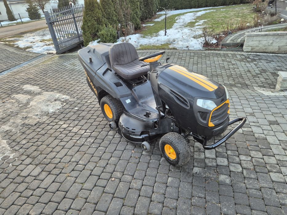 Traktorek Kosiarka Mcculloch M200-107  Briggs stratton V-twin 20Hp