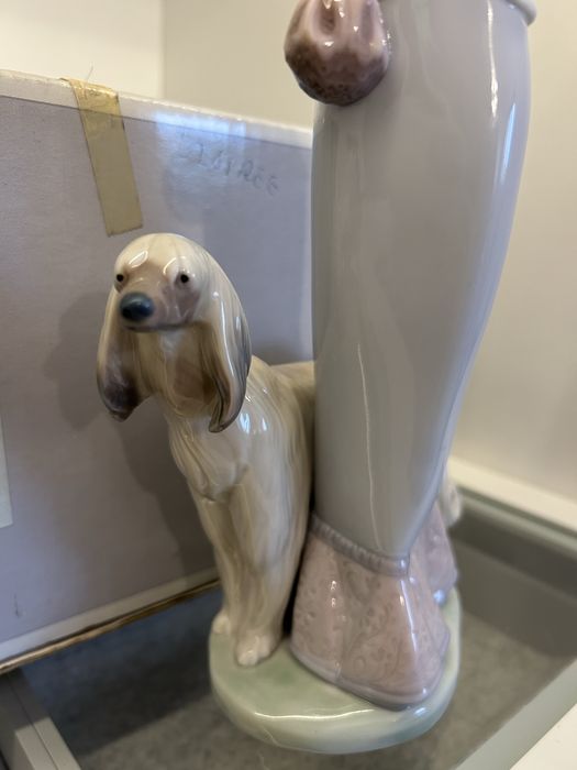 Lladró “De paseo con el perro - 1537” Com caixa