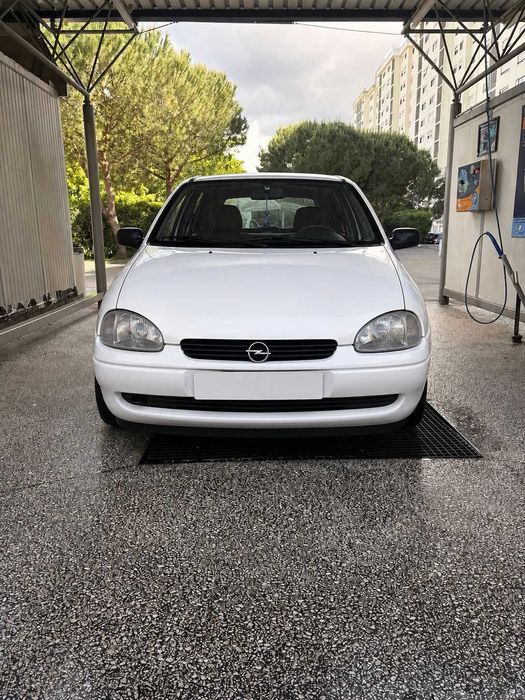Aluguer de carro económico — a partir de 30€/dia | Lisboa [Low cost]