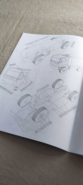 Camião Elisabete Jacinto em papel para montar 1:31