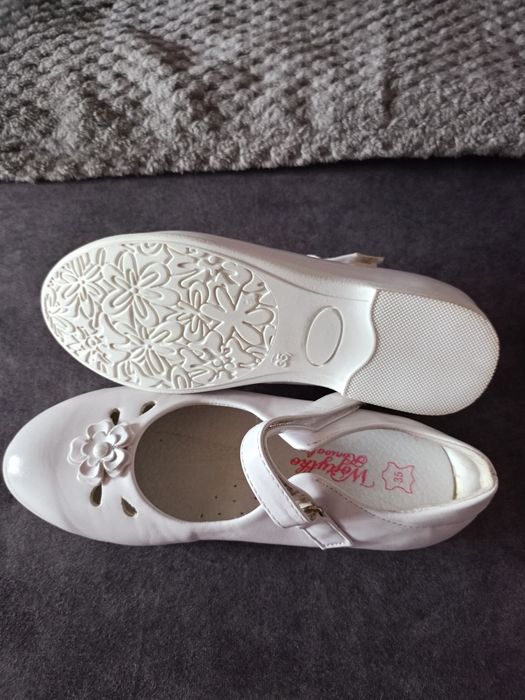 Buty dla dziewczynki do komunii.