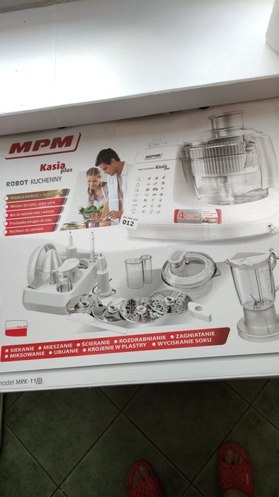 Robot kuchenny MPM Kasia MRK-11 Plus 800W z blenderem kielichowym